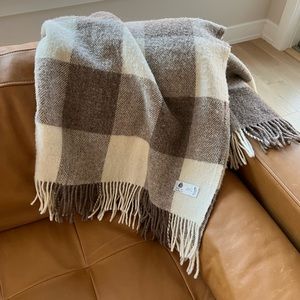BRONTE by Moon Natural Classic Beige Square Check Throw in Shetland Pure WOOL